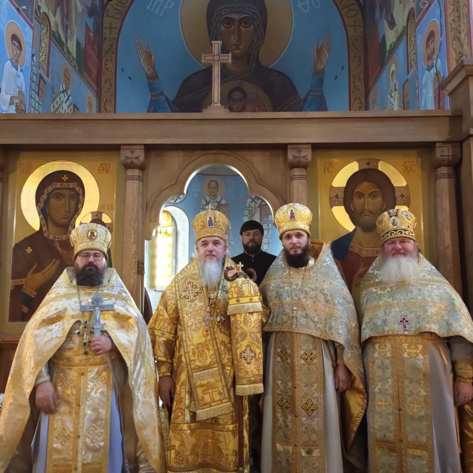 Божественная литургия в Свято Николаевском храме г.Ирпень в 32-ю неделю по пятидесятнице