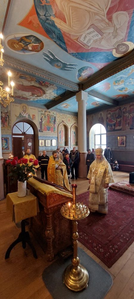 Божественна Літургія у Неділю Митаря і Фарисея