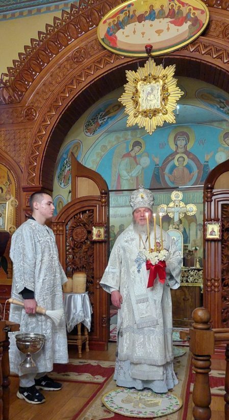 Богослужіння у Понеділок Світлої Седмиці